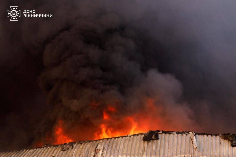 Олег Царёв: ВС РФ ночью нанесли удары по военным объектам в семи областях Украины Олег Царёв: ВС РФ ночью нанесли удары по военным объектам в семи областях Украины