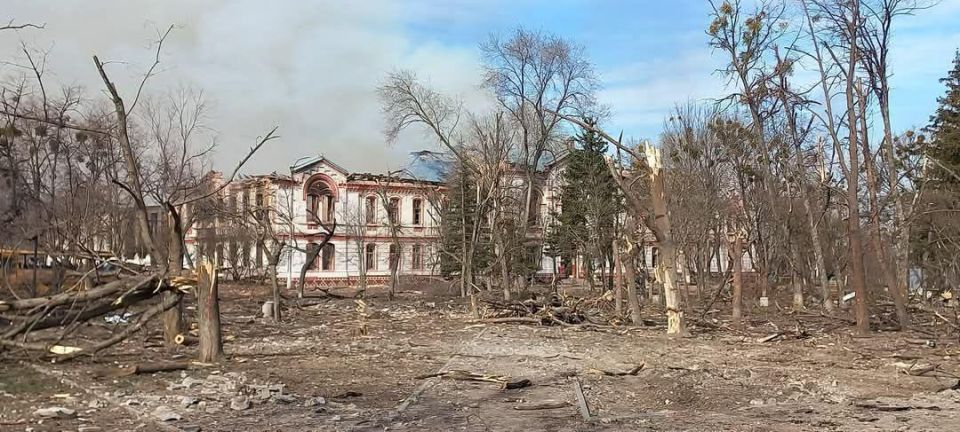 Харьковский дневник: «За что на Украине судят изюмских почтальонов?» Харьковский дневник: «За что на Украине судят изюмских почтальонов?»