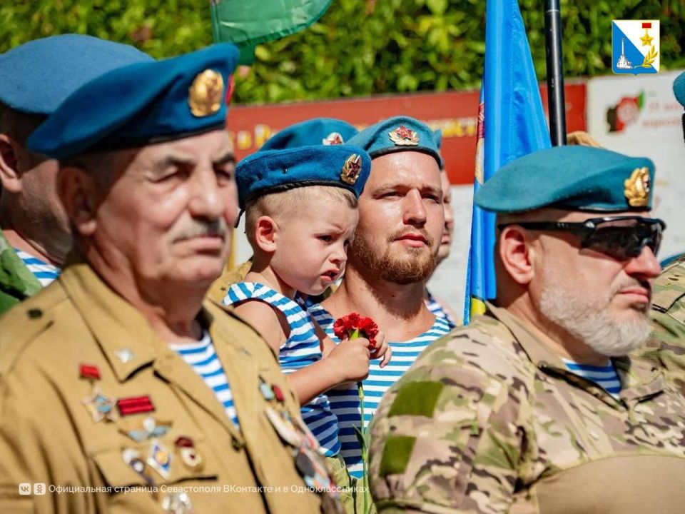 Владислав Шурыгин: Севастополь отметил 95-ю годовщину основания Воздушно-десантных войск