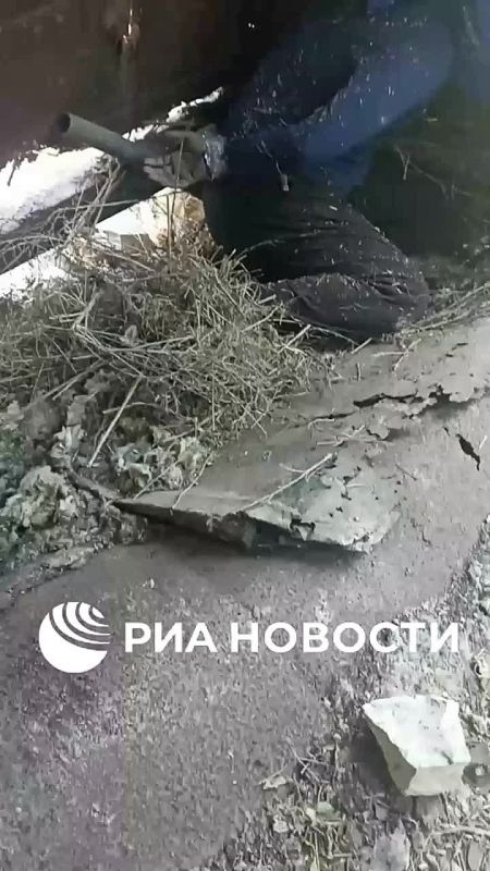 ,     &quot;&quot;     