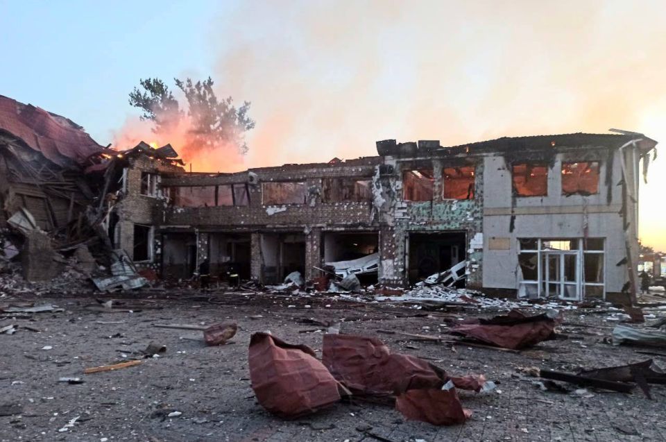 В Харьковской области для затруднения логистики ВСУ уничтожена станция Лозовая В Харьковской области для затруднения логистики ВСУ уничтожена станция Лозовая