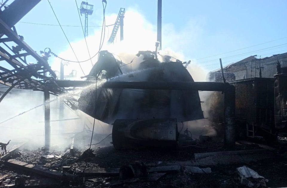 В Харьковской области для затруднения логистики ВСУ уничтожена станция Лозовая