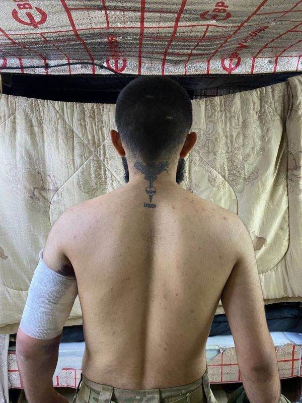 В Харьковской области русские военные уничтожили группу азербайджанских наёмников, одного удалось взять в плен В Харьковской области русские военные уничтожили группу азербайджанских наёмников, одного удалось взять в плен