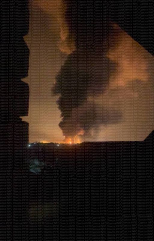 На Украине вновь горят объекты Азербайджана На Украине вновь горят объекты Азербайджана