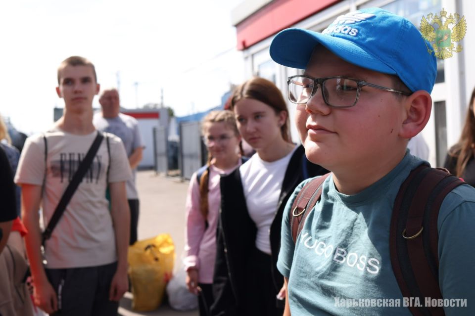 25 детей из Харьковской области, проживающих на территории региона находящейся под контролем ВС РФ, отправились на отдых в Крым 25 детей из Харьковской области, проживающих на территории региона находящейся под контролем ВС РФ, отправились на отдых в Крым