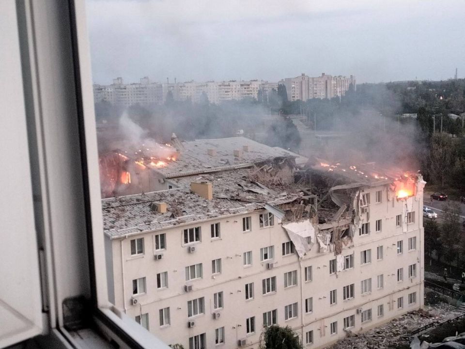 Гениальный режим в Киеве не придумал ничего лучше, чем устроить провокацию в ночь прибытия Зеленского в Вашингтон