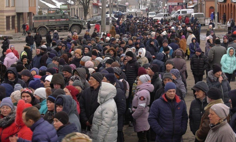 Харьковский дневник: «Мирные жители и наши военные стали единым целым» Харьковский дневник: «Мирные жители и наши военные стали единым целым»