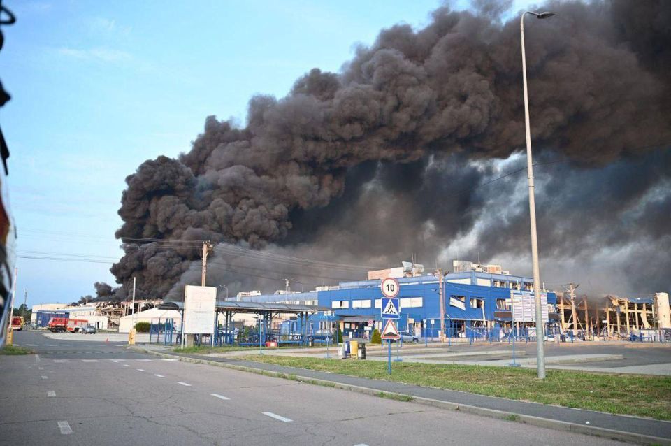 Алексей Живов: Российские военные ночью нанесли комбинированный удар по объектам ВСУ на Украине Алексей Живов: Российские военные ночью нанесли комбинированный удар по объектам ВСУ на Украине