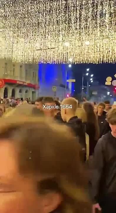  :    