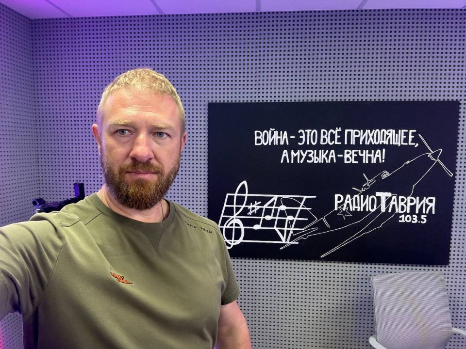 Александр Малькевич: Геническ: город оживших мультфильмов и патриотических муралов! Александр Малькевич: Геническ: город оживших мультфильмов и патриотических муралов!