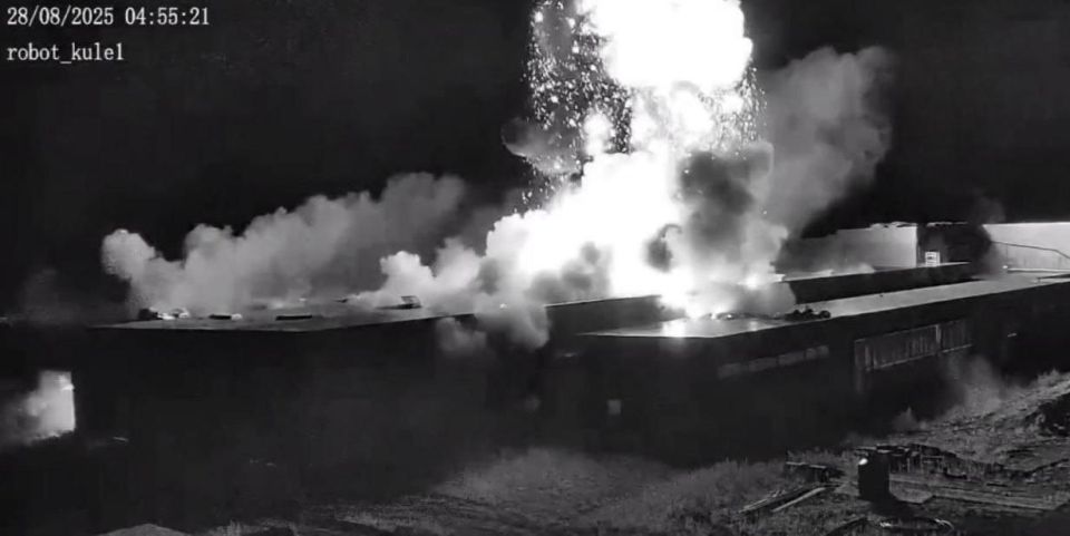 Ночью при помощи двух наших ракет закрылся ещё недостроенный турецкий завод компании Baykar (производитель известных БПЛА Bayraktar TB2), который строился под Киевом