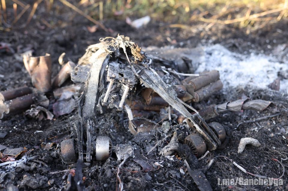 Виталий Ганчев: Боевики киевского режима, применяя FPV-дроны, нанесли удары по электрическому щиту в Лимане Втором и по электротрансформатору в Новоегоровке Купянского района Виталий Ганчев: Боевики киевского режима, применяя FPV-дроны, нанесли удары по электрическому щиту в Лимане Втором и по электротрансформатору в Новоегоровке Купянского района