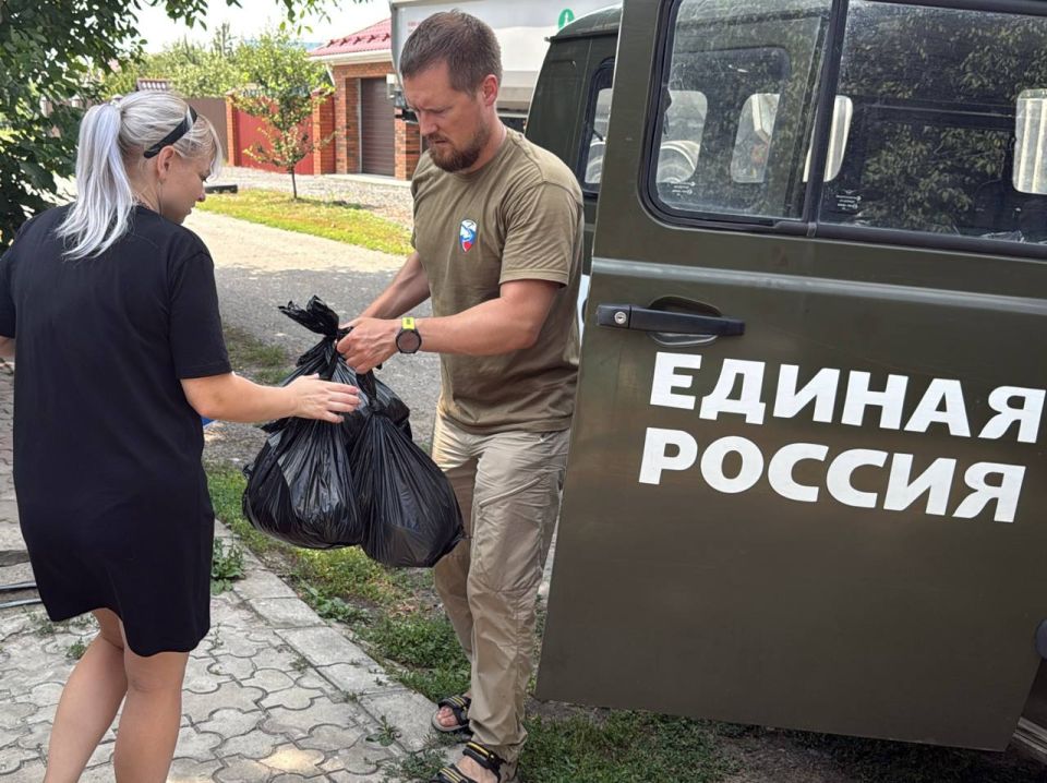 Итоги недели работы Центра помощи партии «Единая Россия»