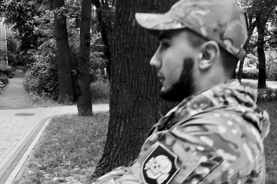 Пришел на войну в 16. Матерый лидер «Правого сектора» сгинул под Харьковом