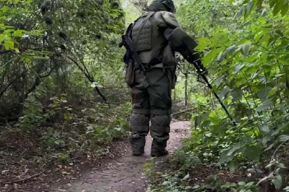 Работа для саперов. Боевики ВСУ усыпали минами все дороги под Харьковом