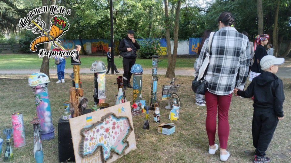 В г. Рожище, Волынской области, вот так отмечали день независимости от мозгов