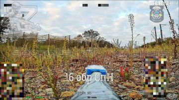 Купянское направление. Очень крутое видео применения нашего дрона-ждуна прямо у сетчатого применения коридора противника Два майора