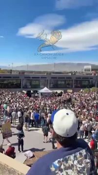 Идеолог MAGA, Чарли Кирк был ранен в шею во время мероприятия Turning Point USA в Университете Юта-Вэлли в Ореме, штат Юта