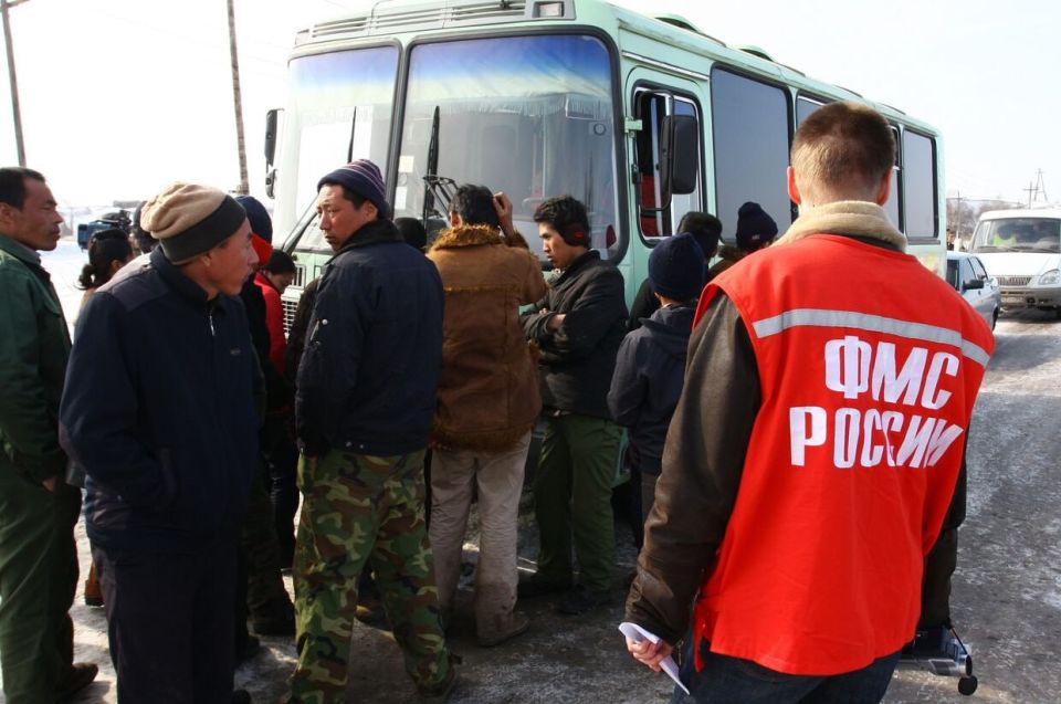 Нелегалам дали последний день