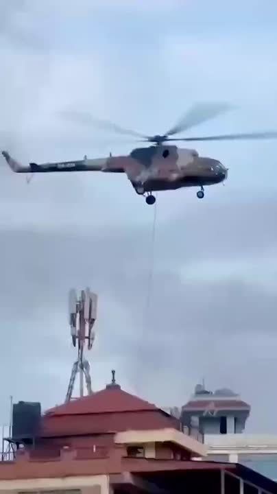 История о том, как власть непальская избегала встречи с электоратом