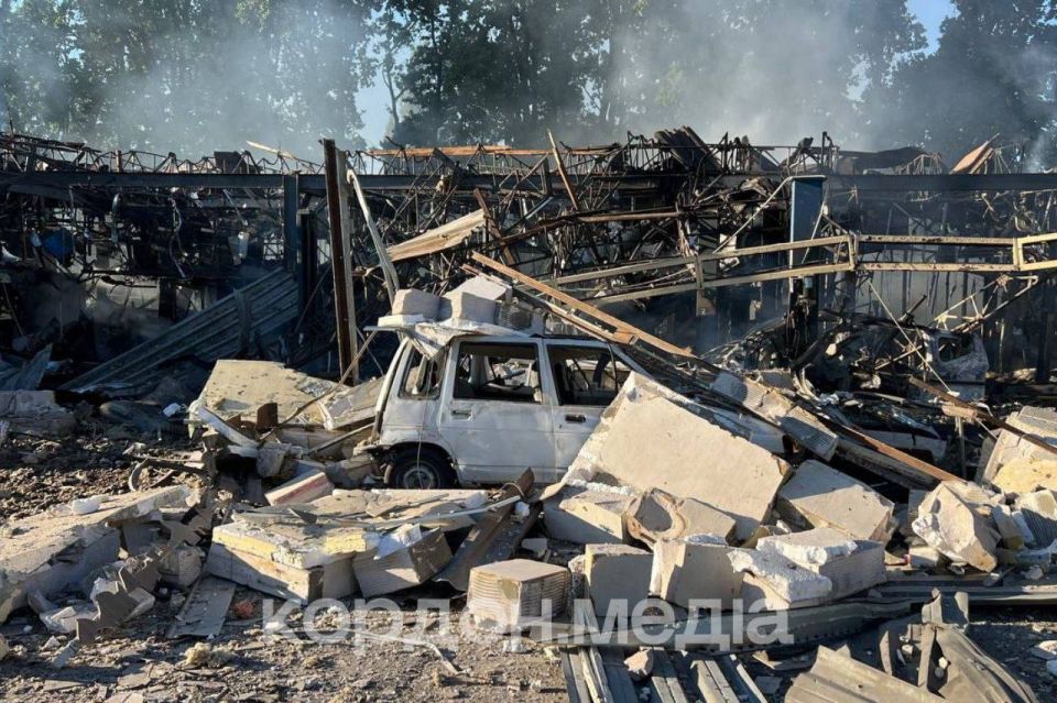 Олег Царёв: ВС РФ ночью нанесли удары по военным объектам в трёх областях Украины Олег Царёв: ВС РФ ночью нанесли удары по военным объектам в трёх областях Украины