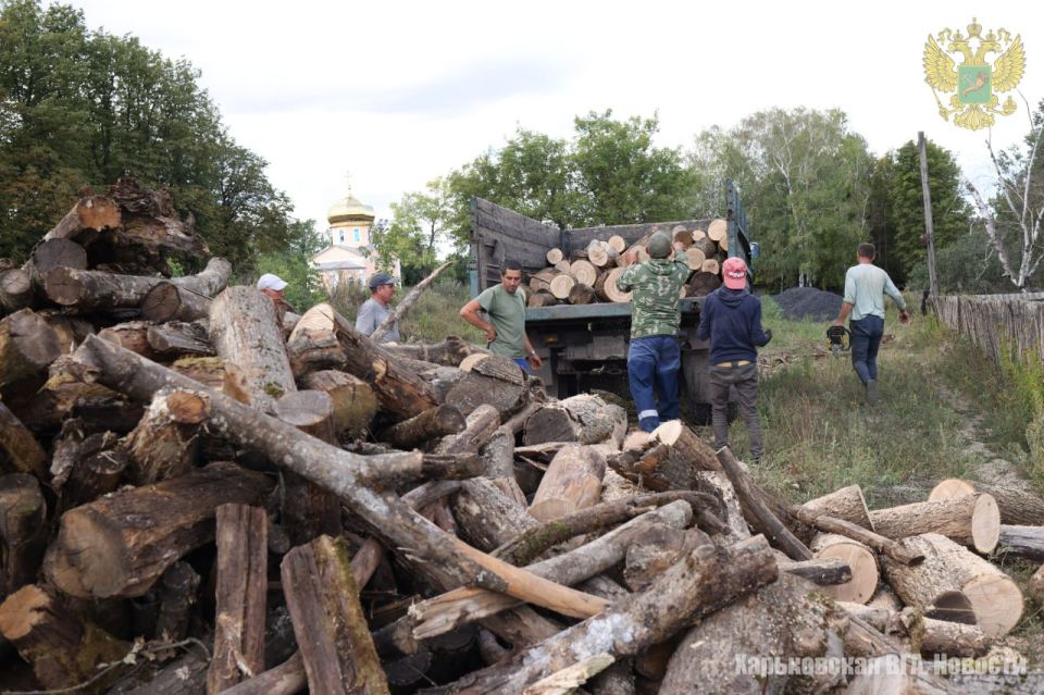 Военно-гражданская администрация при поддержке Ассоциации «Наш Харьков» продолжает обеспечивать население Харьковской области углём и дровами к отопительному сезону Военно-гражданская администрация при поддержке Ассоциации «Наш Харьков» продолжает обеспечивать население Харьковской области углём и дровами к отопительному сезону