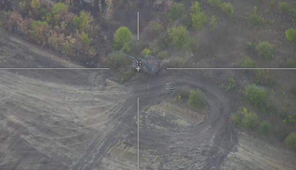 ВСУ продолжают перебрасывать под Купянск артиллерию ВСУ продолжают перебрасывать под Купянск артиллерию