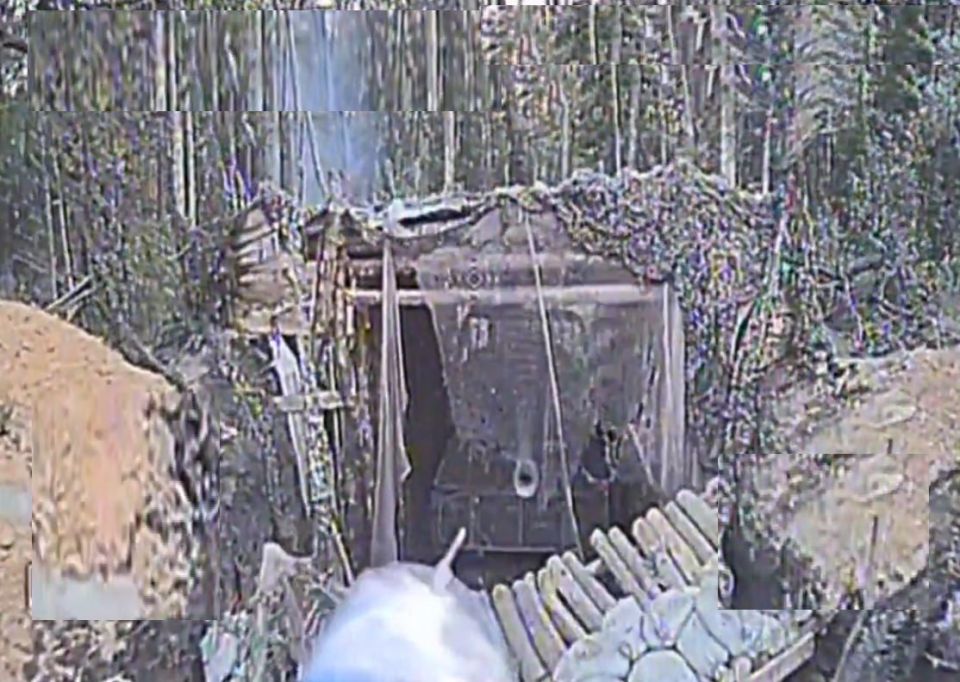 ВСУ продолжают перебрасывать под Купянск артиллерию ВСУ продолжают перебрасывать под Купянск артиллерию