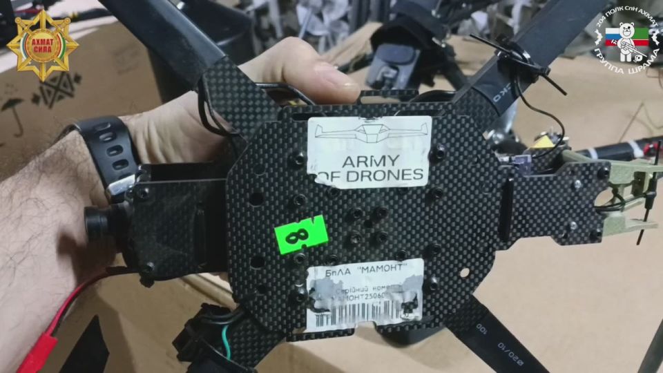 Противник, бросая позиции в Серебрянском лесничестве, как принято говорить у киевского режима, «отошёл на более выгодные позиции», оставляют полностью оборудованные блиндажи