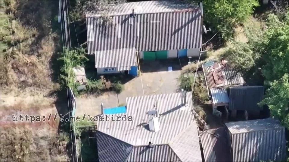 Мощная детонация склада боеприпасов ВСУ вследствие точного удара fpv-дроном