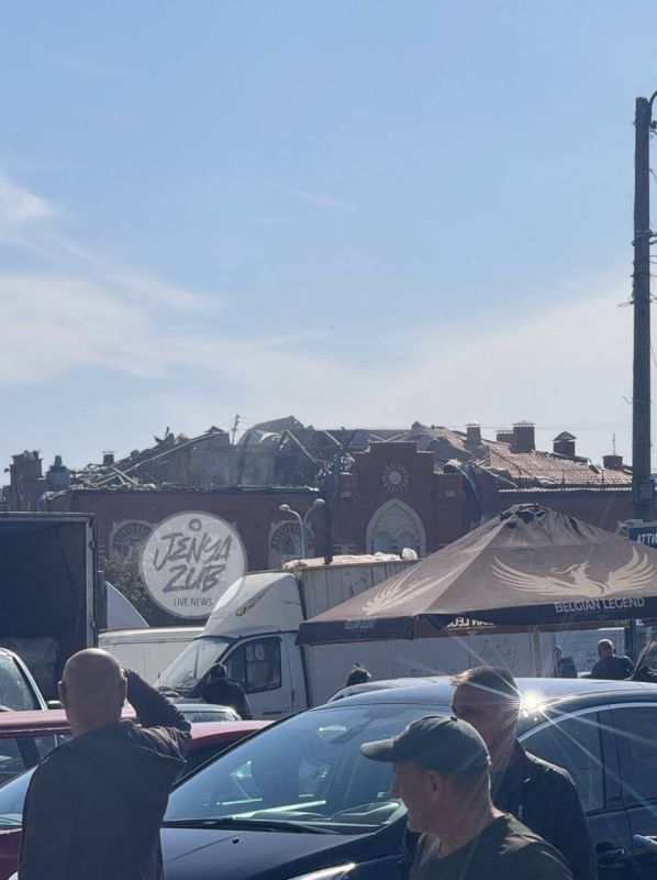 Момент прилета "Герани-2" в Харькове и кадры с места событий Момент прилета "Герани-2" в Харькове и кадры с места событий