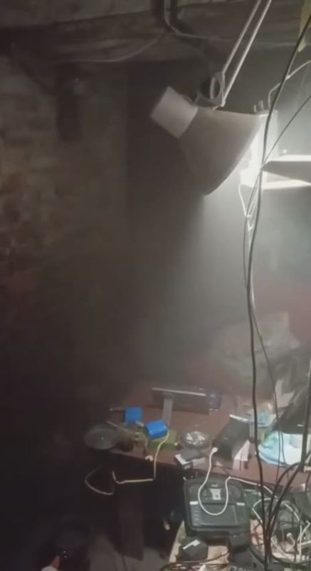 Купянск.. Видео было записано ВСУками незадолго до прилета