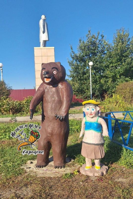 "Эййй, джан, захади, маникюр-шпредикюр сделаем не дорога!"