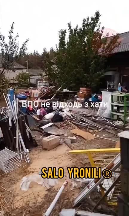 Я что, уже умер? Вы кто вообще? Это мой дом!