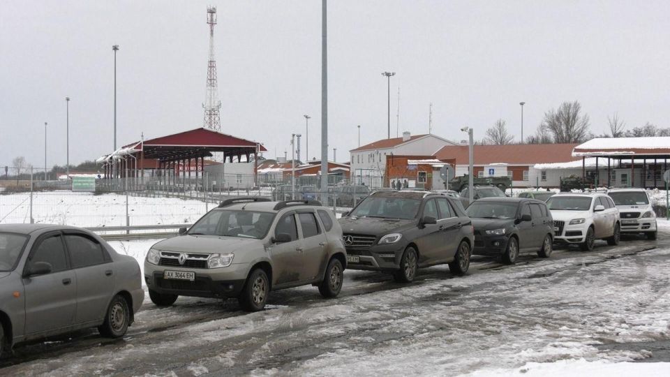 Харьковский дневник: «Расстреливали мирных и вели огонь по беженцам» Харьковский дневник: «Расстреливали мирных и вели огонь по беженцам»