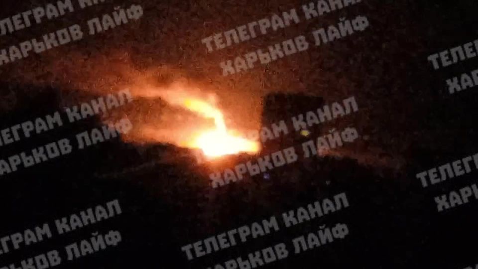 Видео прилёта по Харькову и отключения света после одного из взрывов