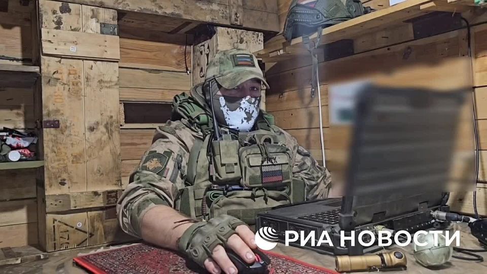 Расчеты барражирующих БПЛА "Куб-БЛА" группы "Конторы" группировки войск "Запад" уничтожают тыловые точки снабжения ВСУ на путях подвоза украинских военнослужащих к Купянску в Харьковской области