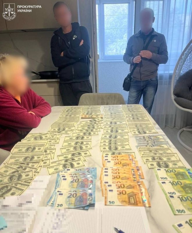 В Харькове задержали бывшего правоохранителя, который за $14 тыс В Харькове задержали бывшего правоохранителя, который за $14 тыс