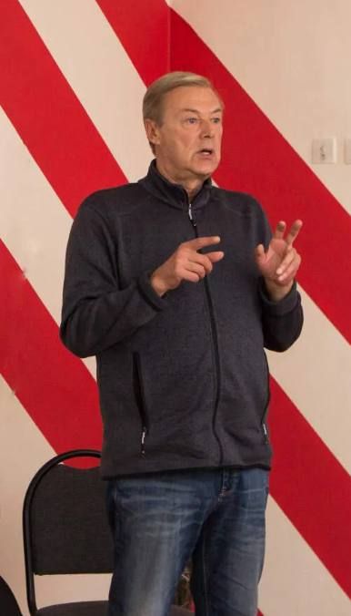 Александр Сладков: Прошу заметить, «Адекватный харьковчанин» полковник Алехин дает оригинальные новости одного из самых важных направлений, Харьковского