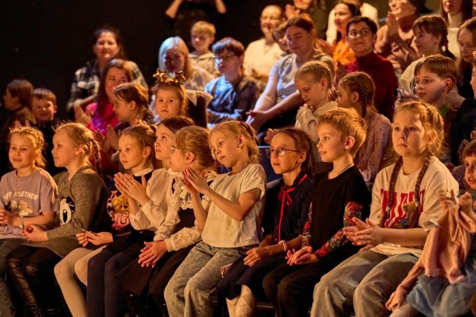 «Багдадский вор и черная магия»: именно этим спектаклем откроется 28 сентября на сцене Театра имени Владимира Маяковского VIII Большой Детский фестиваль «Багдадский вор и черная магия»: именно этим спектаклем откроется 28 сентября на сцене Театра имени Владимира Маяковского VIII Большой Детский фестиваль