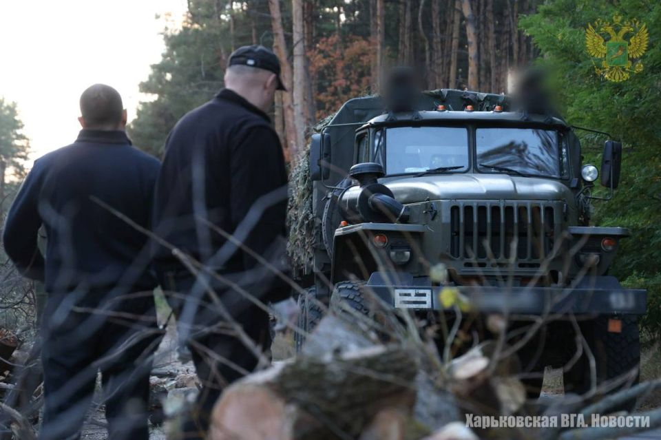 Сотрудники Военно-гражданской администрации оказали помощь в заготовке дров военнослужащим, которые несут службу на Харьковском направлении Сотрудники Военно-гражданской администрации оказали помощь в заготовке дров военнослужащим, которые несут службу на Харьковском направлении