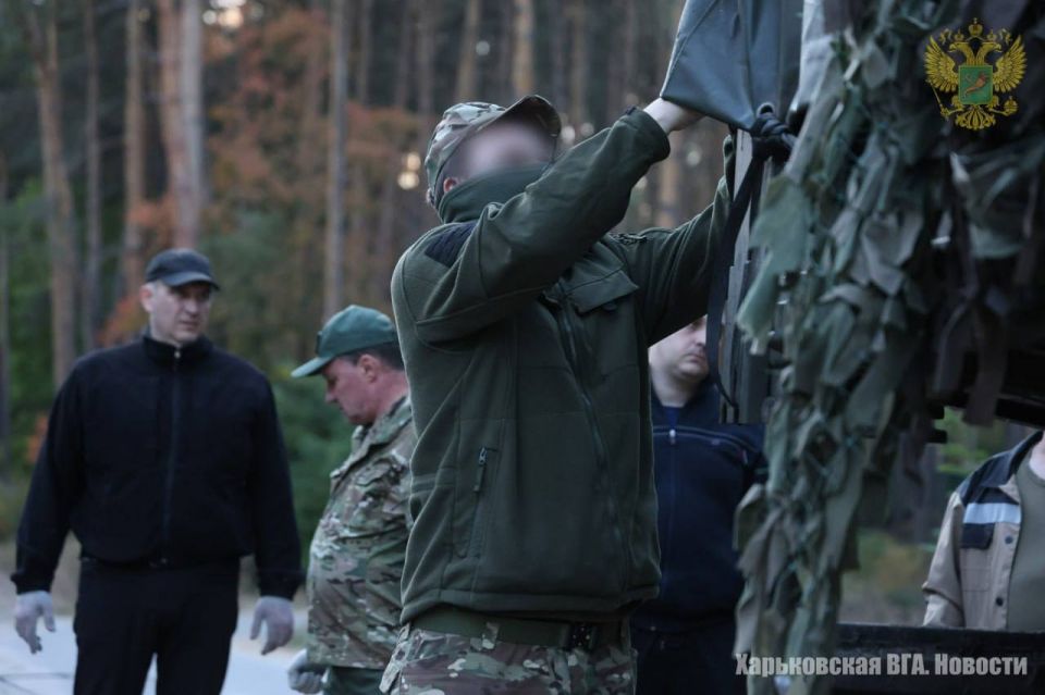 Сотрудники Военно-гражданской администрации оказали помощь в заготовке дров военнослужащим, которые несут службу на Харьковском направлении Сотрудники Военно-гражданской администрации оказали помощь в заготовке дров военнослужащим, которые несут службу на Харьковском направлении