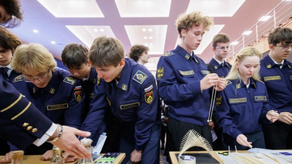 Наука стала трендом: студенческие научные объединения (СНО) Санкт-Петребургского Горного университета предоставляют студентам возможность делать первые шаги в науке, заниматься ее популяризацией, публиковать статьи и...