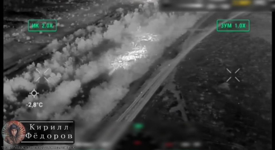 Русские бомбы поражают украинские позиции Русские бомбы поражают украинские позиции