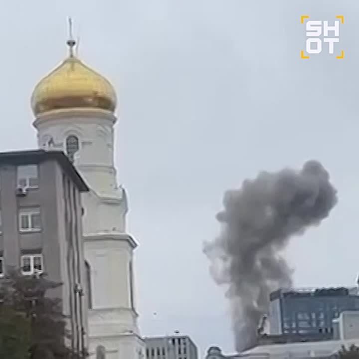 «Мама, нас прямо в здании...»: ВС России разнесли штабы украинских мошенников