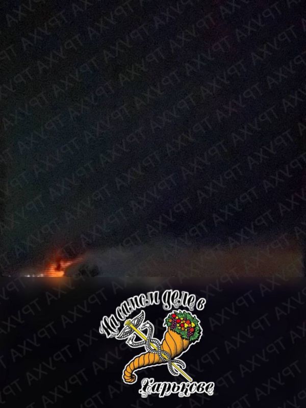 Момент одного из прилетов и некоторые кадры возгораний и задымлений на объектах ВСУ Момент одного из прилетов и некоторые кадры возгораний и задымлений на объектах ВСУ