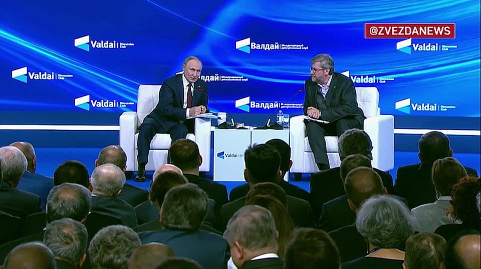 ВС РФ заняли две трети Купянска, сообщил Путин