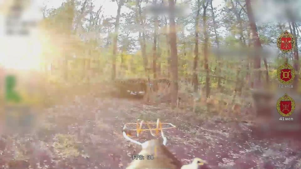 Один за одним.... Харьковская область. Расчеты БпЛА 41 мсп 44 Армейского корпуса с помощью ФПВ-дронов на оптоволокне легко находят и уничтожают транспорт ВСУ, замаскированный в лесном массиве Харьковской области