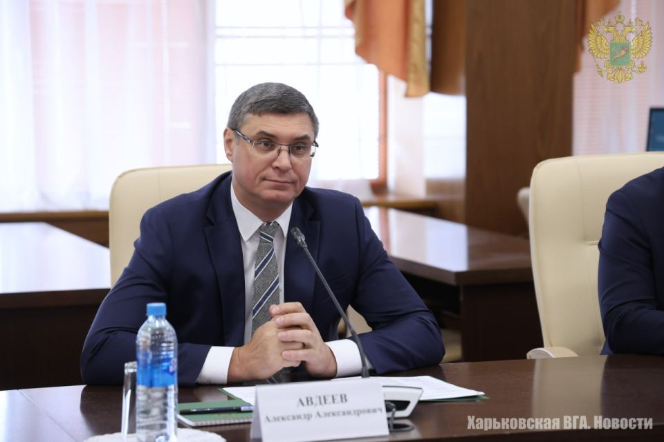 Делегация Военно-гражданской администрации посетила Владимирскую область: Глава ВГА Харьковской области Виталий Ганчев встретился с губернатором региона Александром Авдеевым Делегация Военно-гражданской администрации посетила Владимирскую область: Глава ВГА Харьковской области Виталий Ганчев встретился с губернатором региона Александром Авдеевым