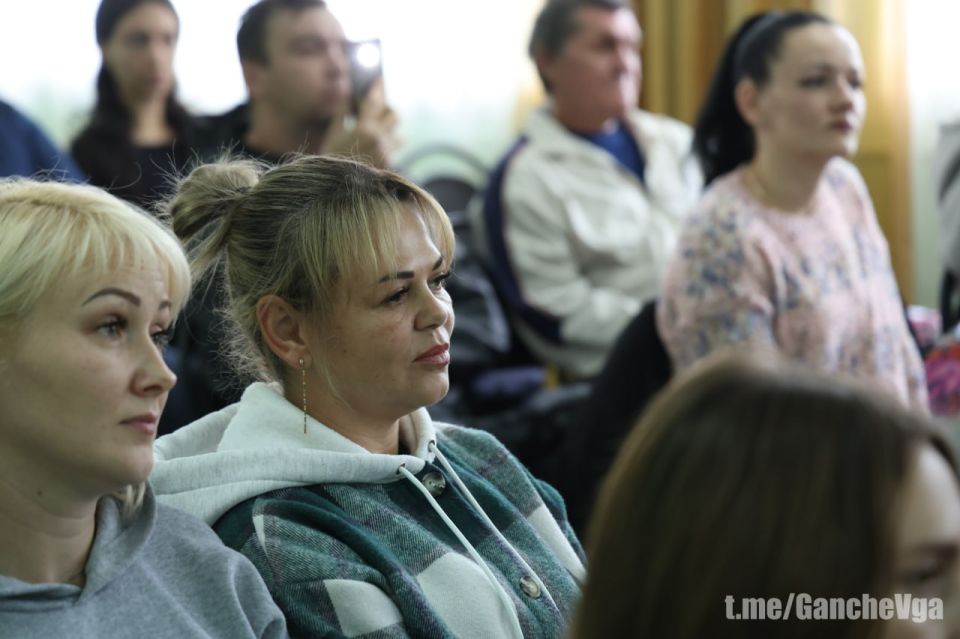 Виталий Ганчев: Провели встречу с харьковчанами, которые проживают в пунктах временного размещения Владимирской области Виталий Ганчев: Провели встречу с харьковчанами, которые проживают в пунктах временного размещения Владимирской области